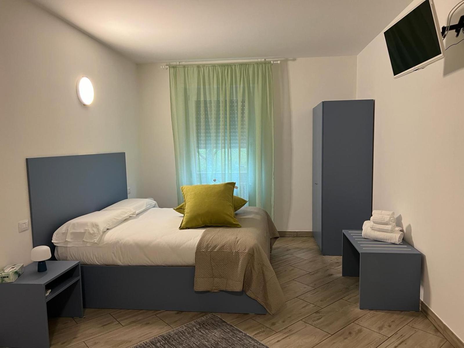 I Colli Del Garda Hotel Lonato Kültér fotó