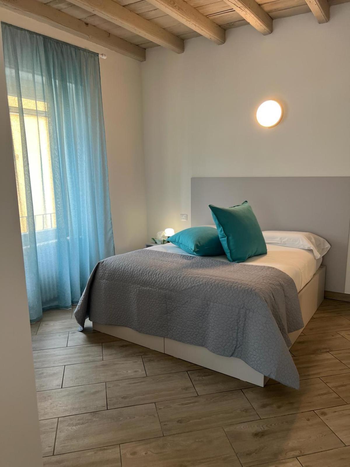 I Colli Del Garda Hotel Lonato Kültér fotó