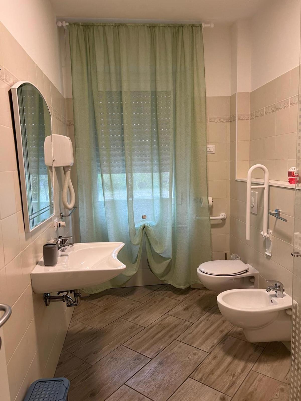 I Colli Del Garda Hotel Lonato Kültér fotó
