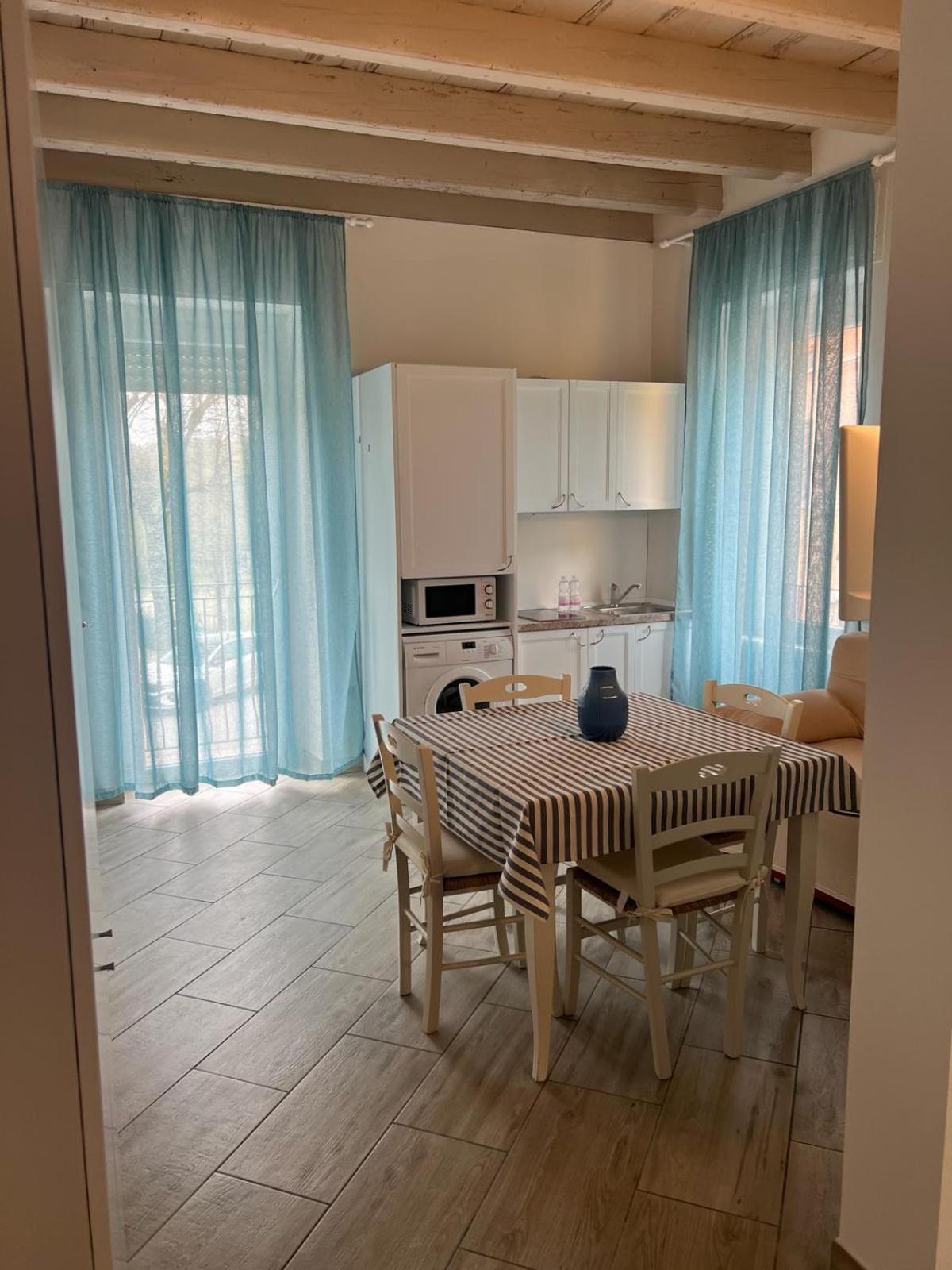 I Colli Del Garda Hotel Lonato Kültér fotó